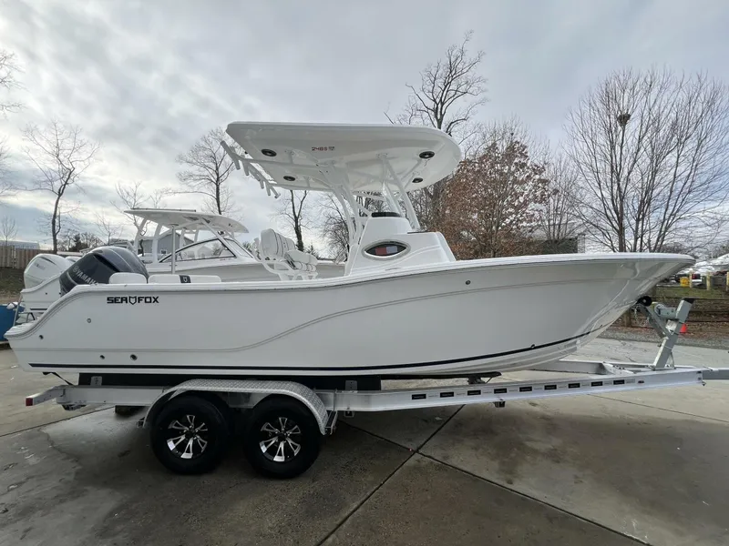 Slide: The Image of 2024 Sea Fox 248 Side Console Starboard Profile - 4373542