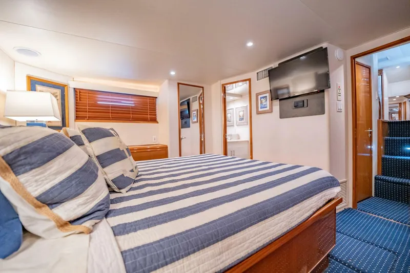 Slide: The Image of Viking 60 Cockpit Sport Yacht 2000 - 4374759