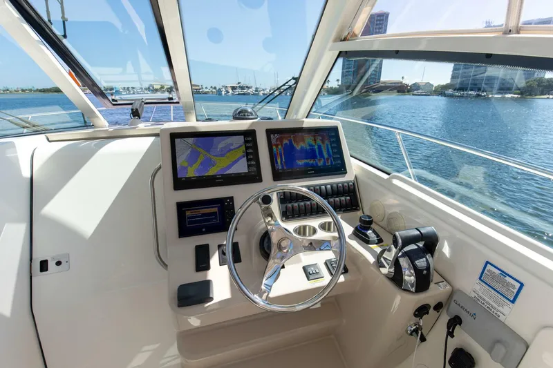 Slide: The Image of 2019 Boston Whaler 345 Conquest Electronics 1 - 4385603