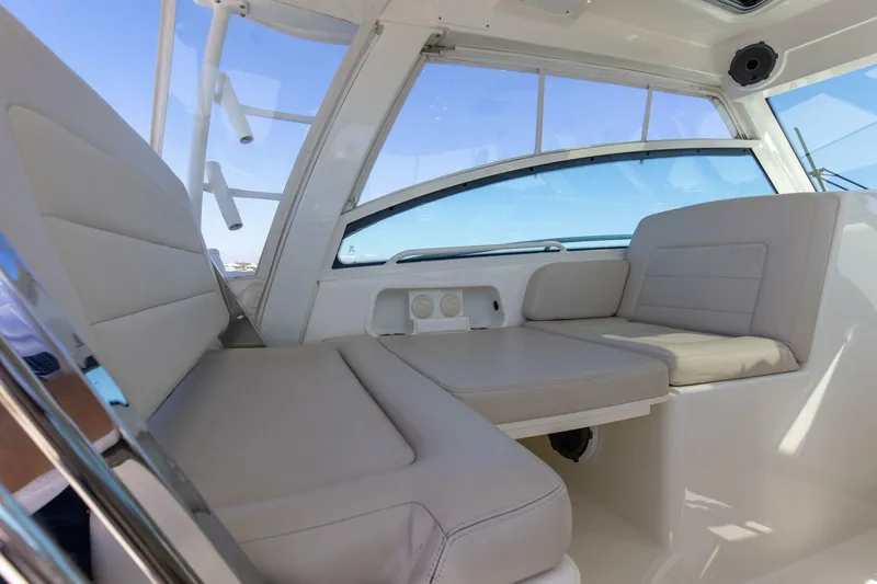 Slide: The Image of 2019 Boston Whaler 345 Conquest Bridge 6 - 4385602