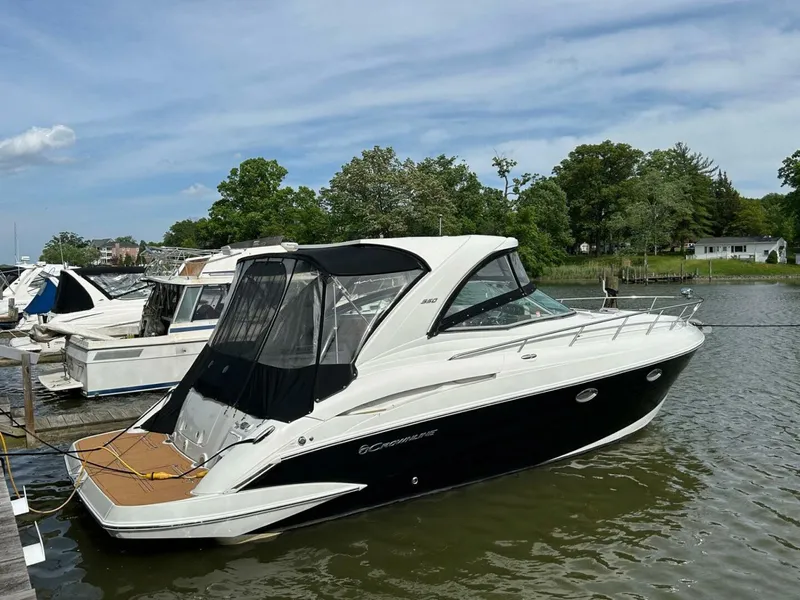 Slide: The Image of Crownline Boats 350 SY 2015 - 4377862
