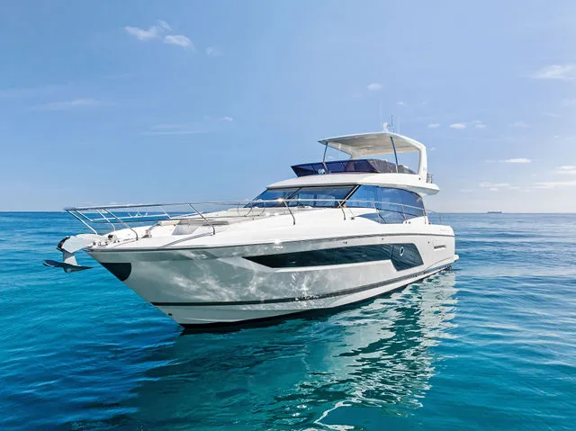 Slide: The Image of Prestige 590 Flybridge 2022 - 85