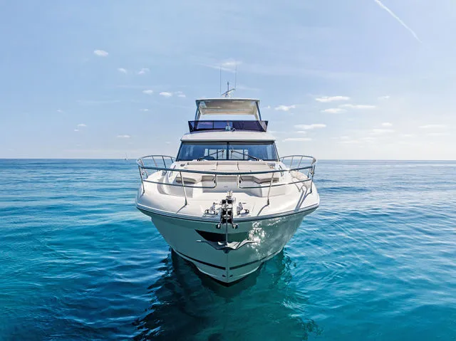 Slide: The Image of Prestige 590 Flybridge 2022 - 86