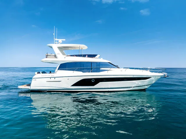 Slide: The Image of Prestige 590 Flybridge 2022 - 94