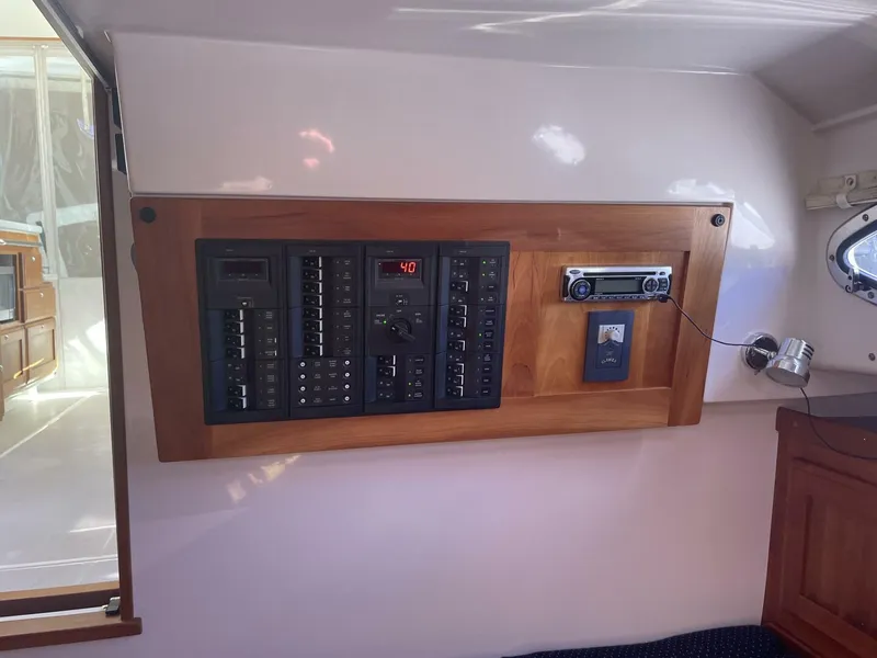 Slide: The Image of 2013 Back Cove 34 Electrical Panel - 4380192