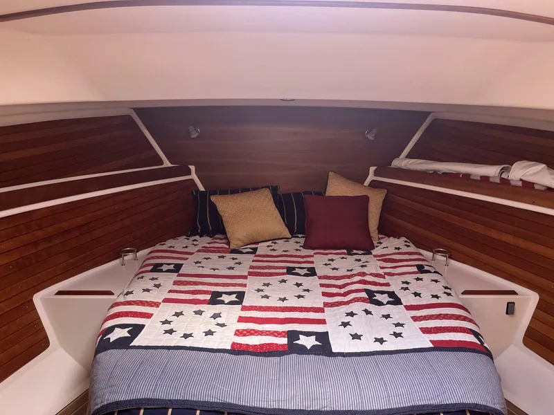 Slide: The Image of 2013 Back Cove 34 - 4408540