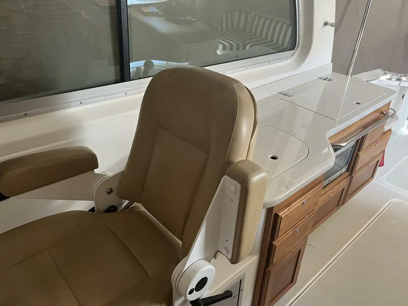 Slide: The Image of 2013 Back Cove 34 - 4408528