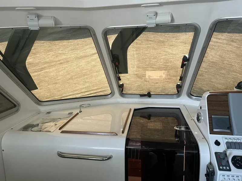 Slide: The Image of 2013 Back Cove 34 - 4408530