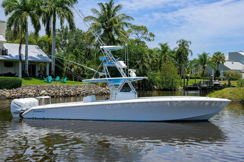 The Image of Southern Accent 2017 Bahama Center Console Southern Accent - 4380245