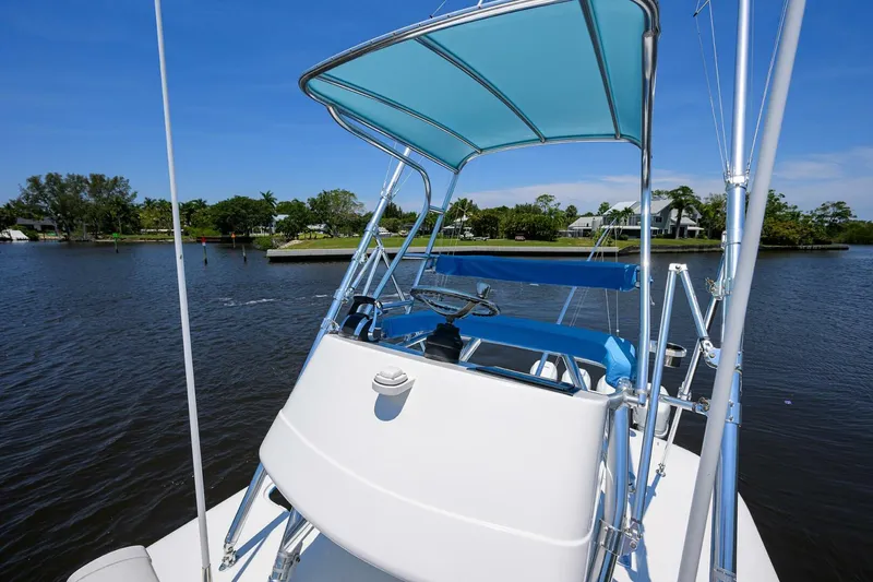 Slide: The Image of Tower 2017 Bahama Center Console Southern Accent - 4380385