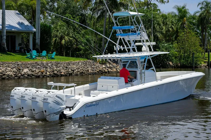 Slide: The Image of Southern Accent 2017 Bahama Center Console Southern Accent - 4380396