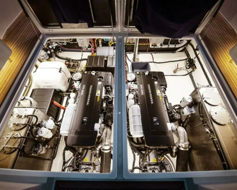 Slide: The Image of Targa 46 2027 - 4380429