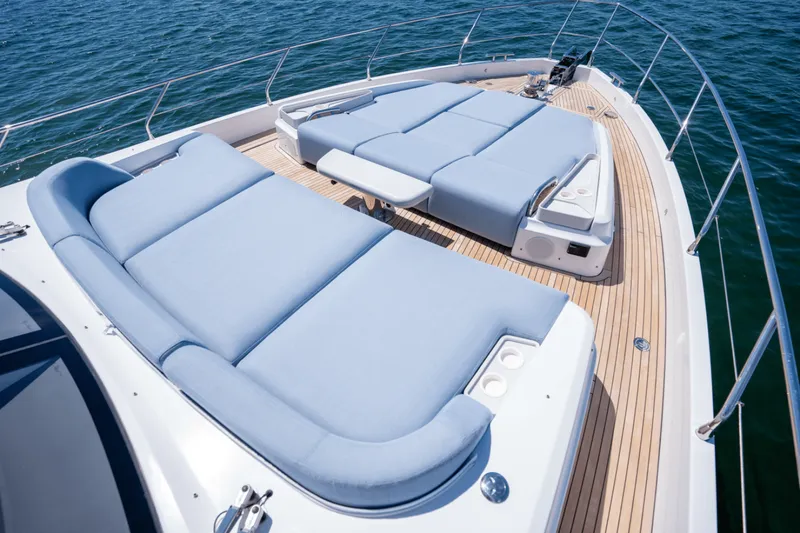Slide: The Image of Azimut Fly 68 2025 - 4466143