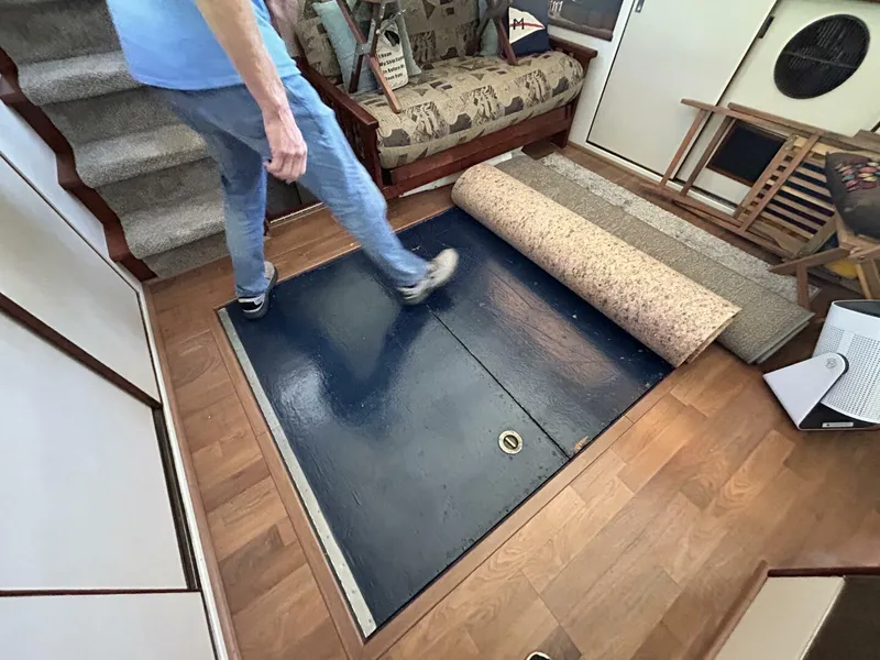 Slide: The Image of Matthews 42 Double Cabin 1962 - 4384188