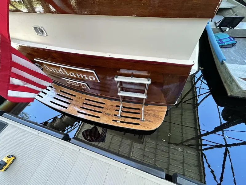 Slide: The Image of Matthews 42 Double Cabin 1962 - 4384222