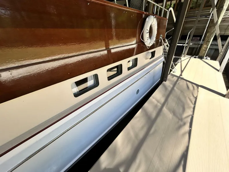 Slide: The Image of Matthews 42 Double Cabin 1962 - 4384122