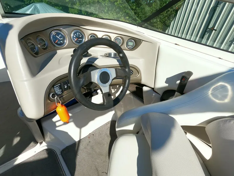 Slide: The Image of Bryant 210 Bowrider 2008 - 4387722