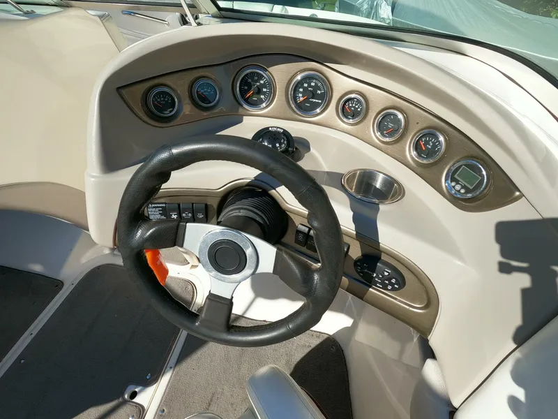 Slide: The Image of Bryant 210 Bowrider 2008 - 4387723