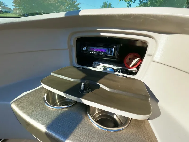 Slide: The Image of Bryant 210 Bowrider 2008 - 4387727