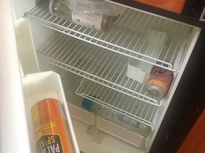 Slide: The Image of Sea Ray 400 Sedan Bridge 2003 - 4389008