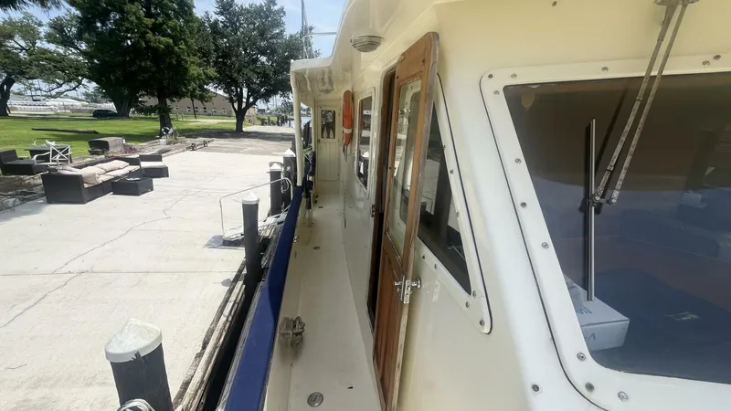 Slide: The Image of Marine Trader Med Yacht 62 Yachtfish 1986 - 5522373