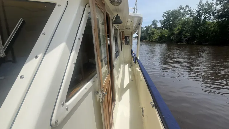 Slide: The Image of Marine Trader Med Yacht 62 Yachtfish 1986 - 5522375