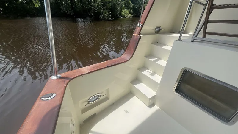 Slide: The Image of Marine Trader Med Yacht 62 Yachtfish 1986 - 5522381