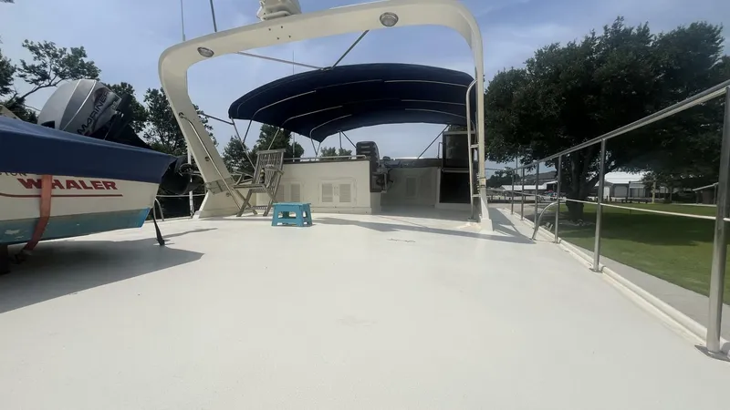 Slide: The Image of Marine Trader Med Yacht 62 Yachtfish 1986 - 5522388