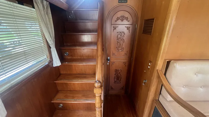 Slide: The Image of Marine Trader Med Yacht 62 Yachtfish 1986 - 5522457