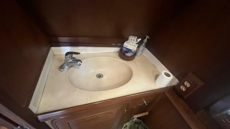 Slide: The Image of Marine Trader Med Yacht 62 Yachtfish 1986 - 5522463