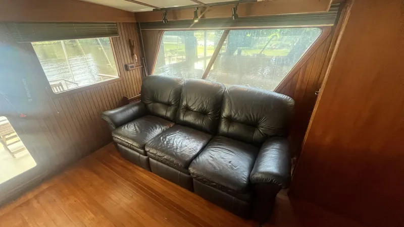 Slide: The Image of Marine Trader Med Yacht 62 Yachtfish 1986 - 5522465