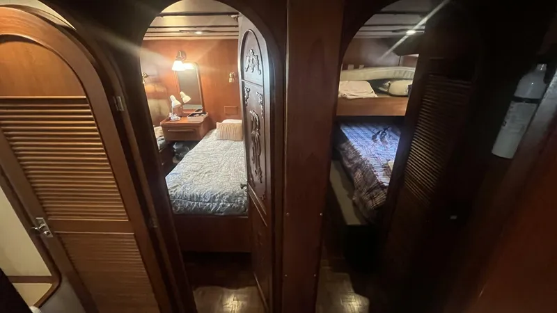 Slide: The Image of Marine Trader Med Yacht 62 Yachtfish 1986 - 5522480