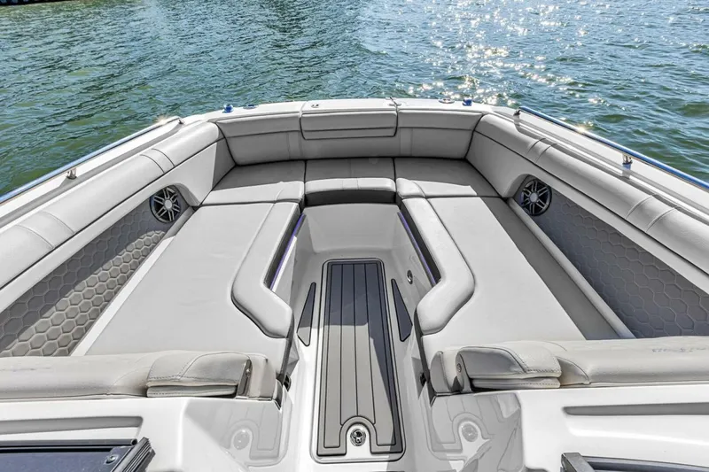 Slide: The Image of Sea Ray 270 SDX-OB 2022 - 4396909