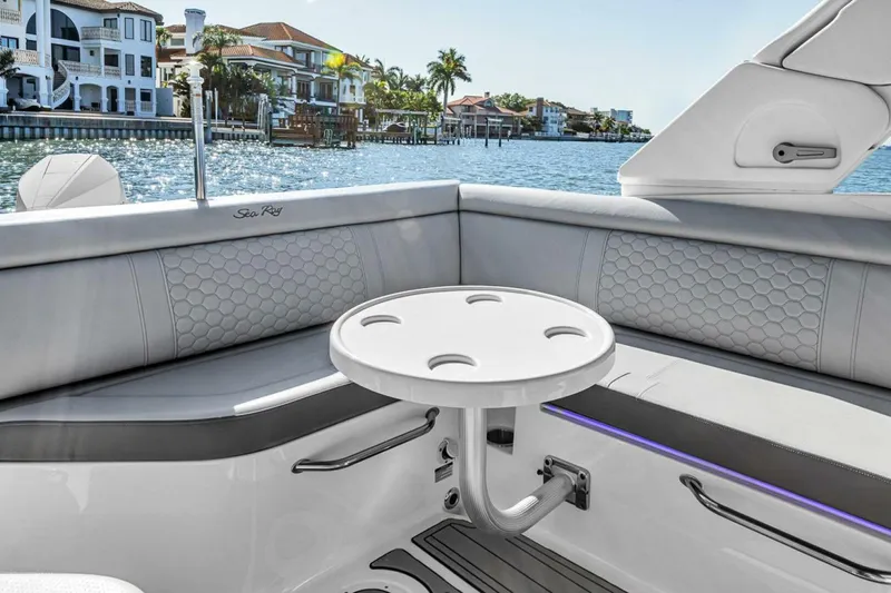 Slide: The Image of Sea Ray 270 SDX-OB 2022 - 4396915