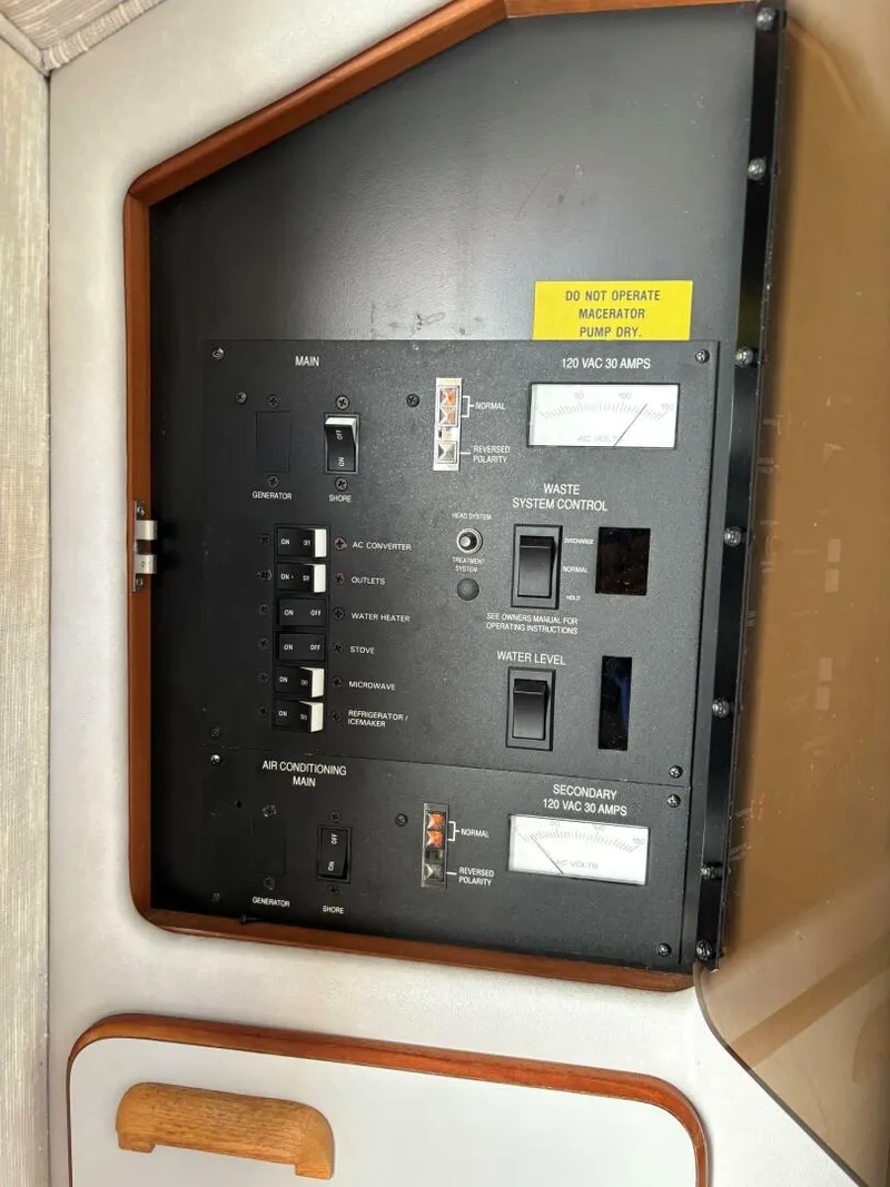 Slide: The Image of Sea Ray Express 1992 - 4405478