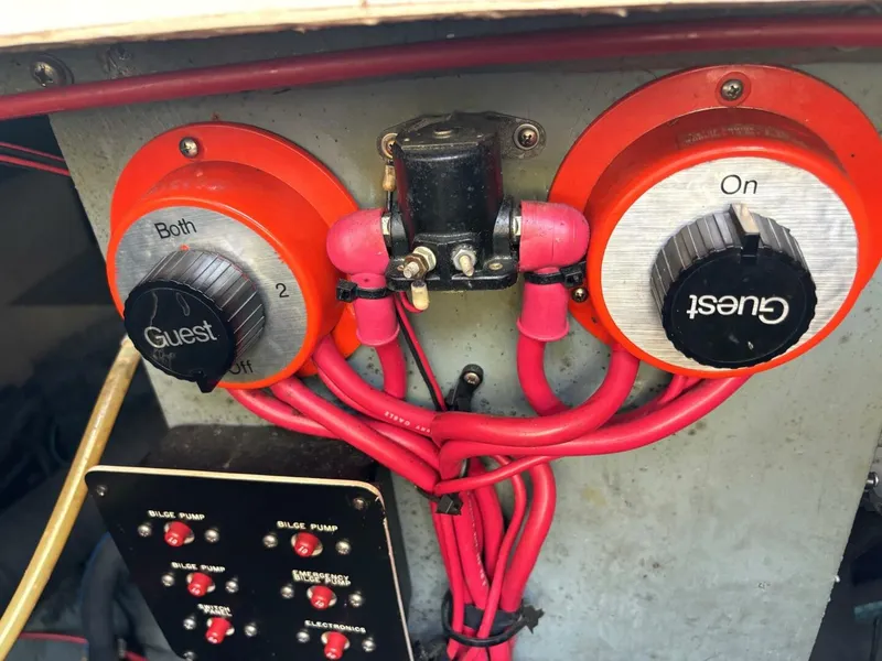 Slide: The Image of Battery Switches - 4405453