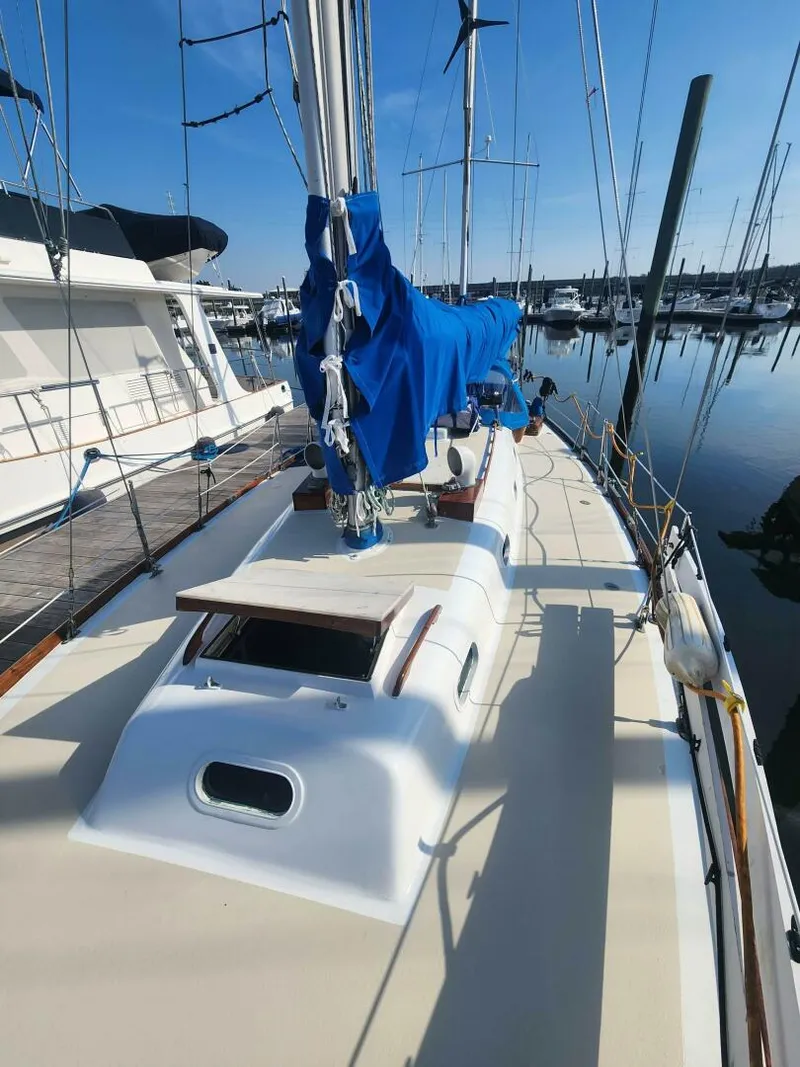 Slide: The Image of Hinckley Yachts Bermuda 40 1961 - 5151863