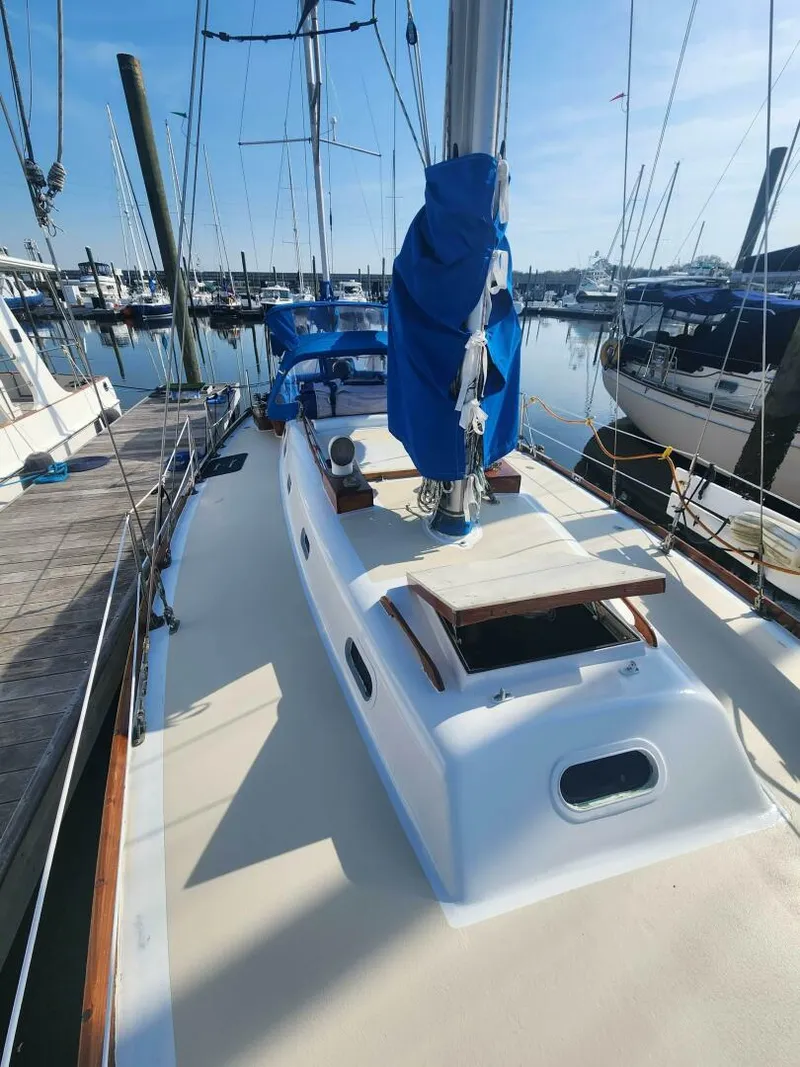 Slide: The Image of Hinckley Yachts Bermuda 40 1961 - 5151864