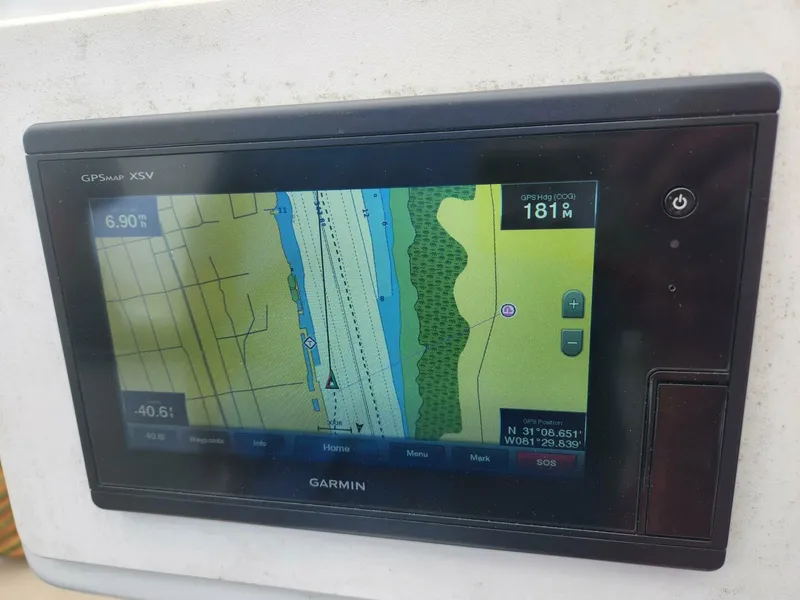 Slide: The Image of Hinckley Yachts Bermuda 40 1961 - 4415697