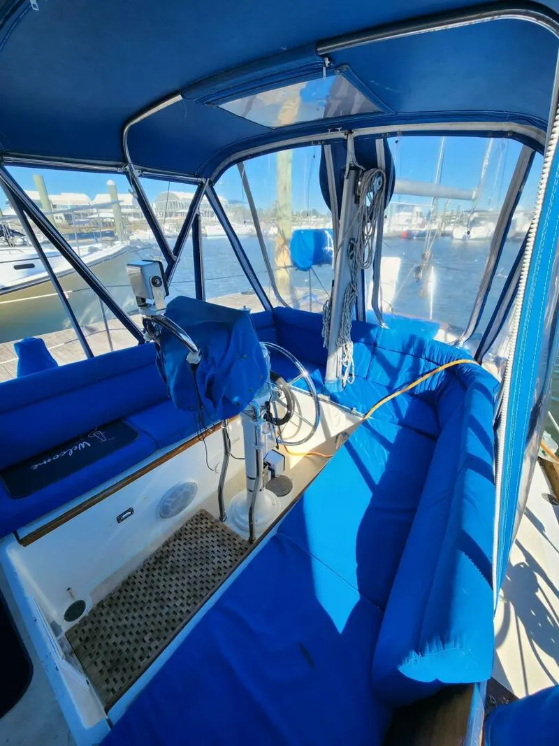 Slide: The Image of Hinckley Yachts Bermuda 40 1961 - 4404135