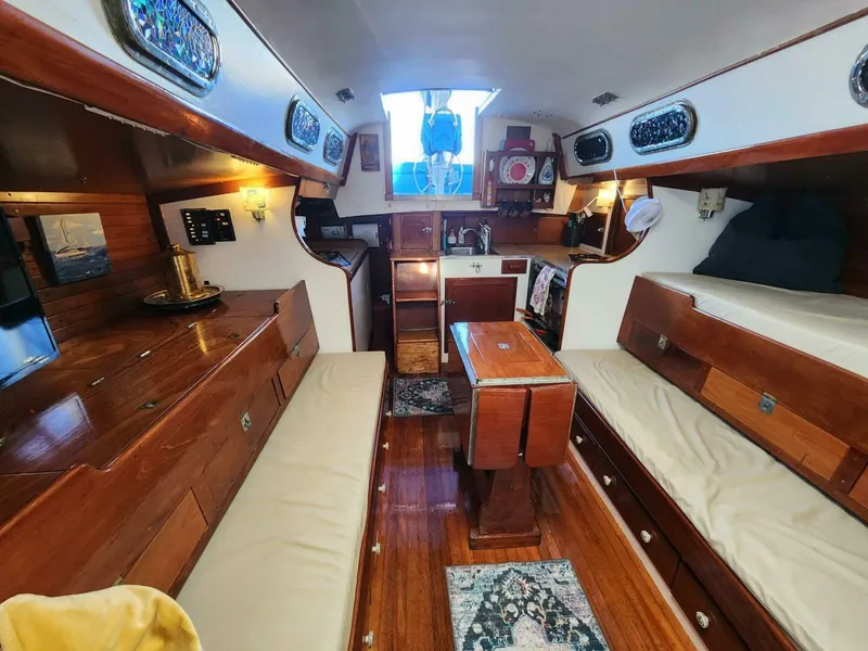 Slide: The Image of Hinckley Yachts Bermuda 40 1961 - 4404131