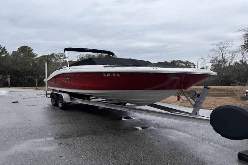 Slide: The Image of Sea Ray 230 SPX 2018 - 1