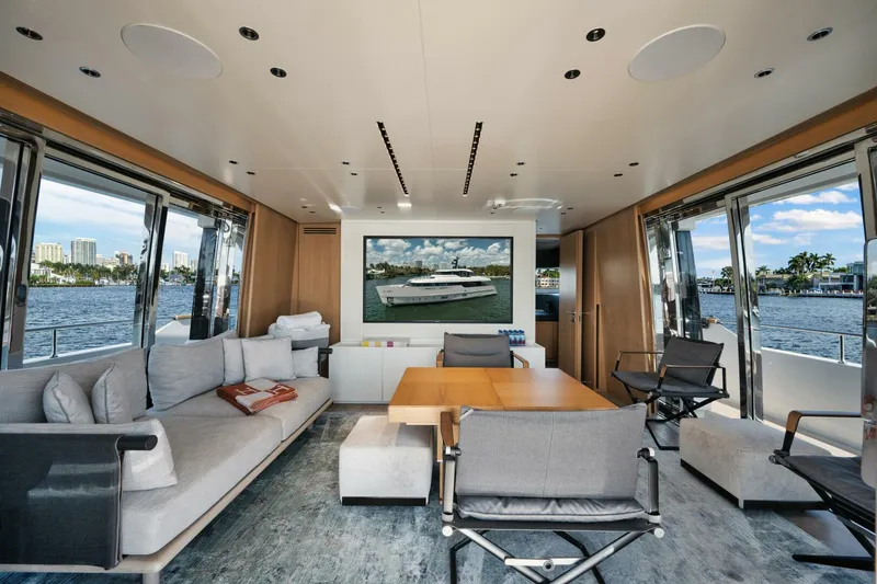 Slide: The Image of Aft Deck - 4393873