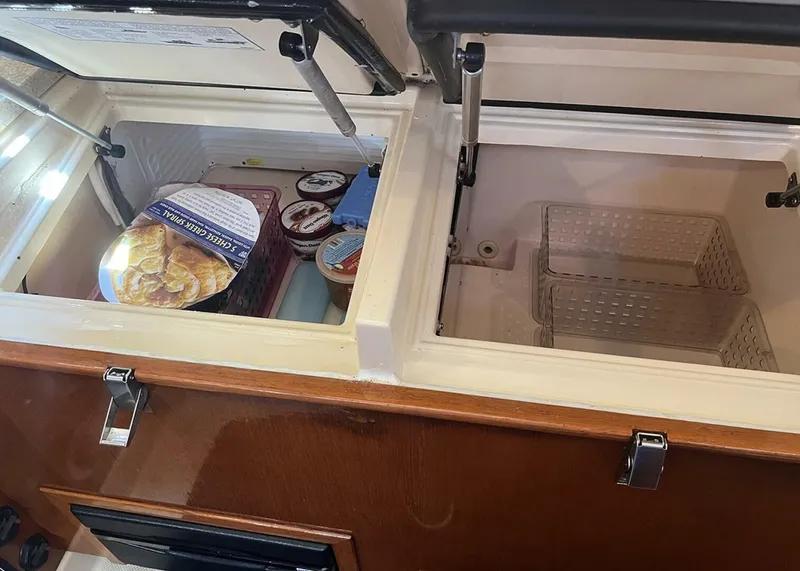 Slide: The Image of Refrigerator And Freezer - 4394439