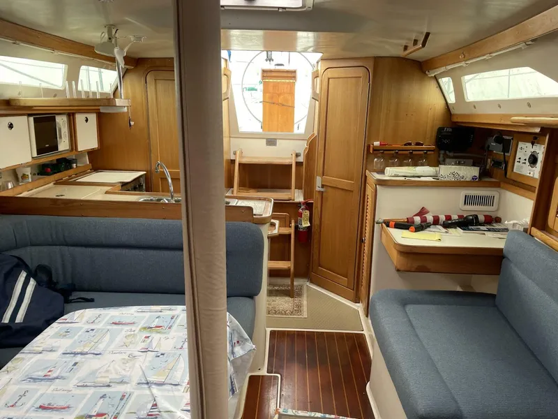 Slide: The Image of Catalina 34 1999 - 4458873