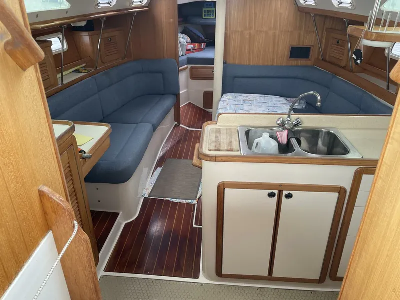 Slide: The Image of Catalina 34 1999 - 4458865