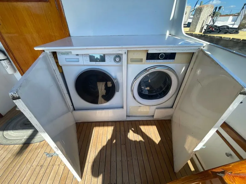 Slide: The Image of Jarvis Newman 46 1979 - 4473365