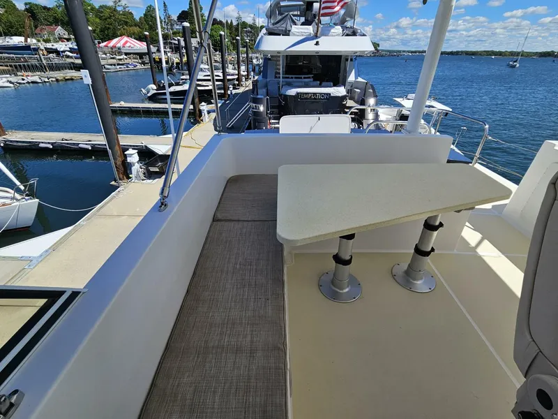 Slide: The Image of Maine Cat Power Cat 47 2012 - 4408513