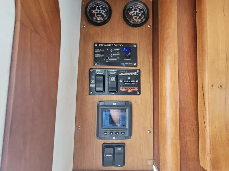 Slide: The Image of Maine Cat Power Cat 47 2012 - 4408517