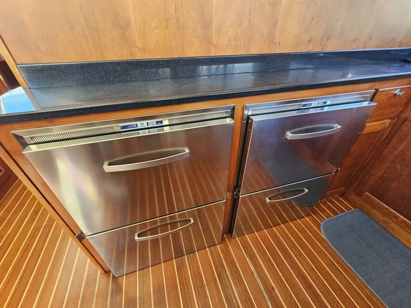 Slide: The Image of Maine Cat Power Cat 47 2012 - 4408586